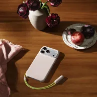 Etui Apple z Beats Kickstand z MagSafe i panelem sterowania aparatem MGTQ4LL/A do iPhone 17 Pro Max - Boksytowy beżowy