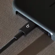 Kabel Apple Beats USB-C do USB-C MEQ94EE/A - 20 cm, Czarny