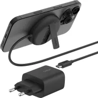 Ładowarka indukcyjna Belkin Boost Pro Magnetic Pad Qi2 15W WIA011KQBK - Zasilacz 20W, Czarna