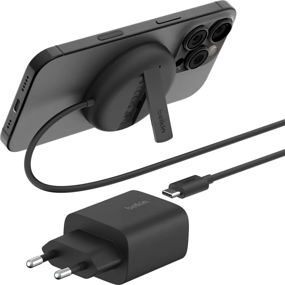 Ładowarka indukcyjna Belkin Boost Pro Magnetic Pad Qi2 15W WIA011KQBK - Zasilacz 20W, Czarna