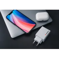 Ładowarka sieciowa Verbatim 4w1 GaN Charger 30W 49700 - 1x USB-C, 3x USB-A, Czarna