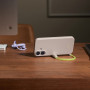 Etui Apple z podpórką Beats Kickstand z MagSafe i panelem sterowania aparatem MGTL4LL/A do iPhone 17 - Boksytowy Beżowy