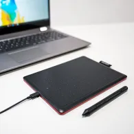 Tablet graficzny Wacom One Small CTL-472N, A6, Czary, Czerwony | Sklep ITnes.pl, IT for BUSINESS